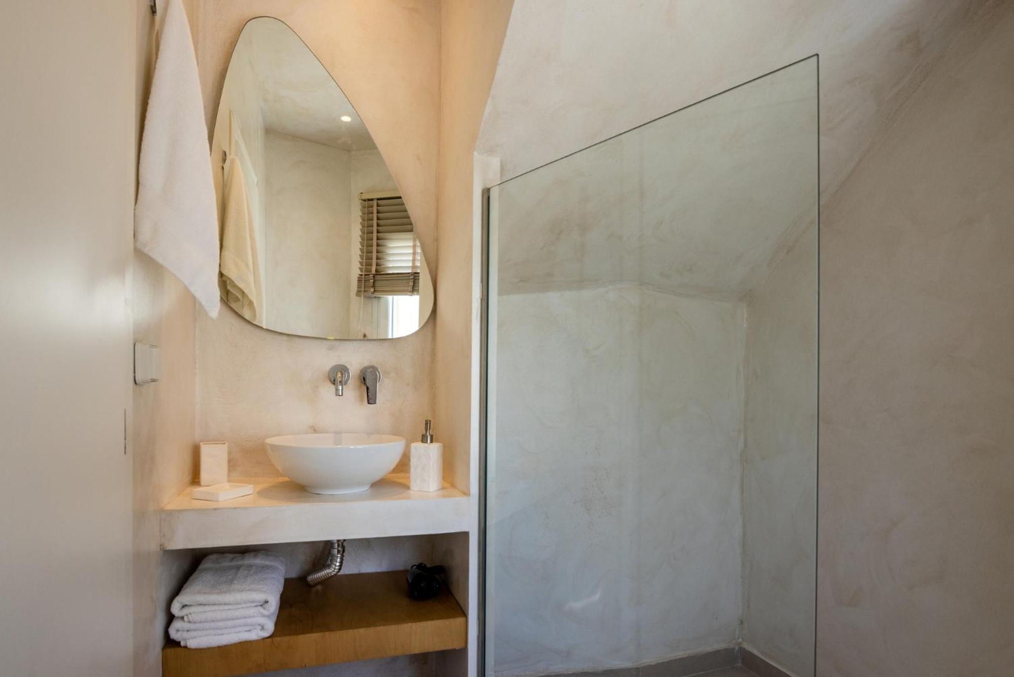 Alora Suites Tínos Exteriör bild