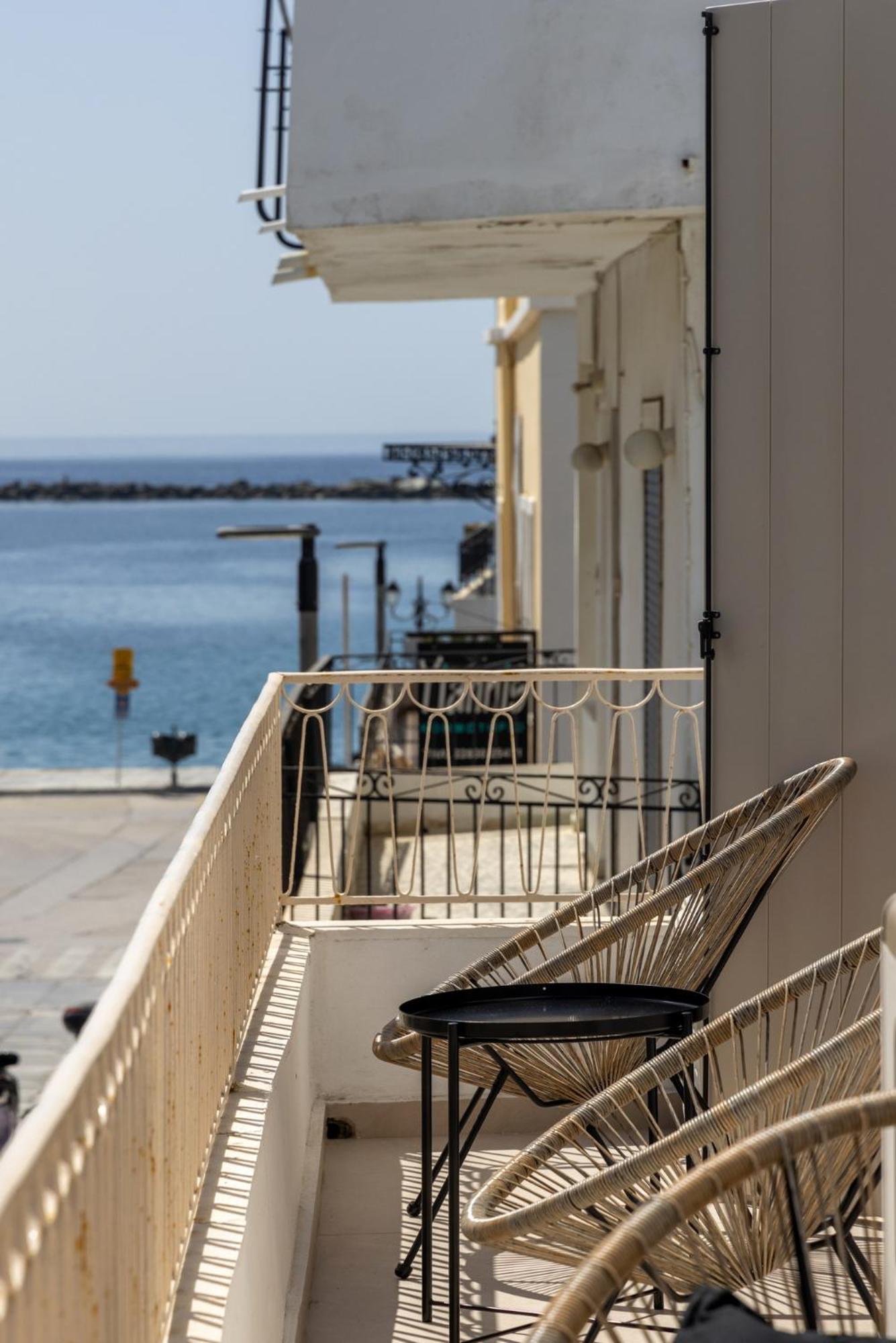 Alora Suites Tínos Exteriör bild